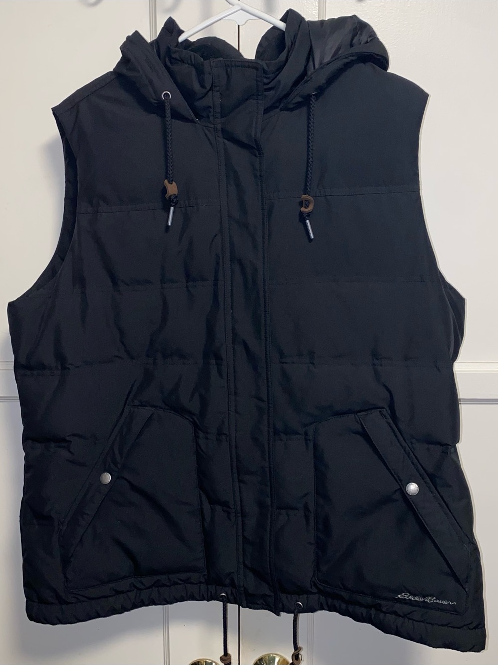 Eddie Bauer Women’s XXL Black Hooded Puffer Vest